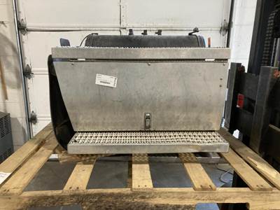 Peterbilt 387 Battery Box
