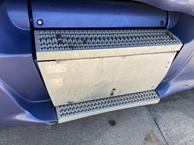 Peterbilt 387 Battery Box