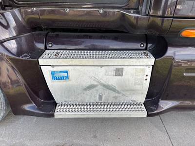 Peterbilt 387 Battery Box