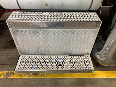Peterbilt 389 Battery Box