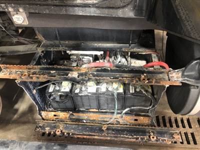 Peterbilt 579 Battery Box