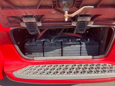 Peterbilt 579 Battery Box