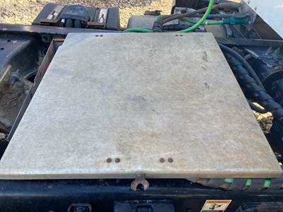 Peterbilt 579 Battery Box