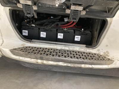 Peterbilt 579 Battery Box
