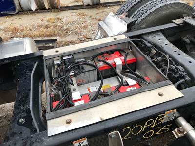 Peterbilt 579 Battery Box