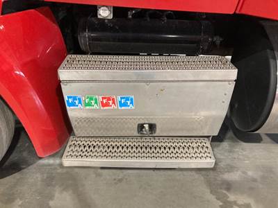 Peterbilt 579 Battery Box