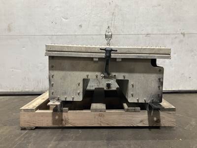 Peterbilt 579 Battery Box