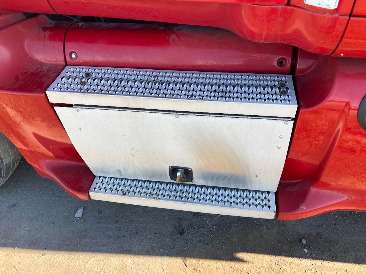 2012 Peterbilt 587 Battery Box For Sale Kansas City, MO 25315268