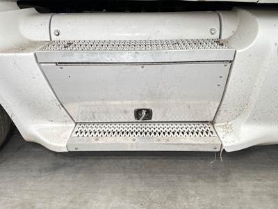 Peterbilt 587 Battery Box