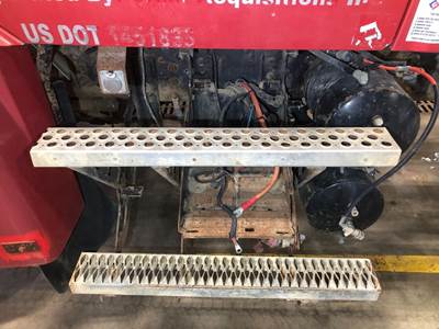 Sterling L9511 Battery Box