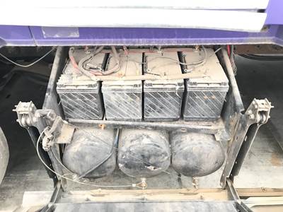 Volvo VNL Battery Box