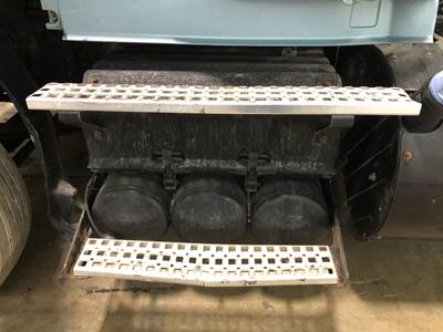 Volvo VNL Battery Box