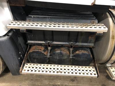 Volvo VNL Battery Box