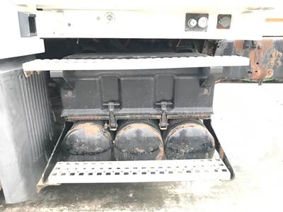 Volvo VNL Battery Box