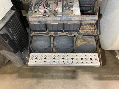 Volvo VNL Battery Box