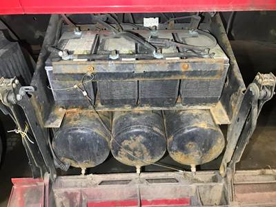 Volvo VNL Battery Box
