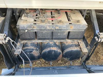 Volvo VNL Battery Box