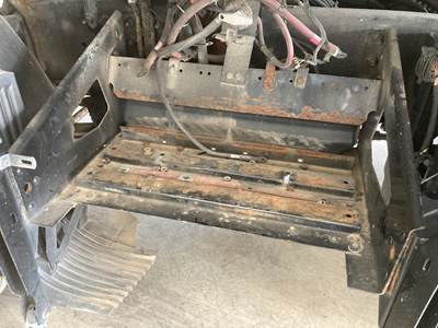 Volvo VNL Battery Box