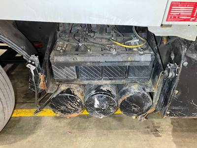 Volvo VNL Battery Box