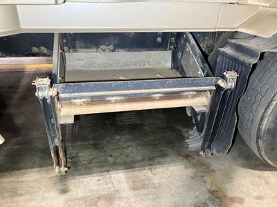 Volvo VNL Battery Box