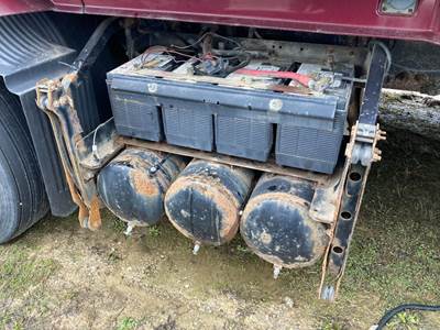 Volvo VNL Battery Box