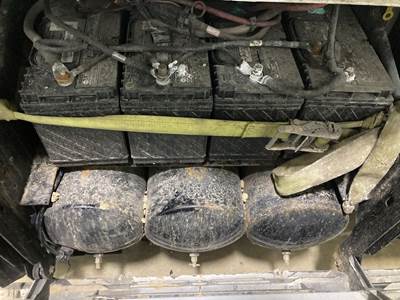 Volvo VNL Battery Box