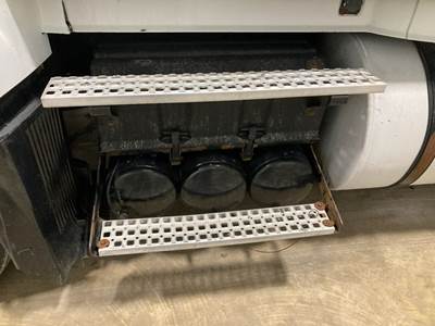 Volvo VNL Battery Box