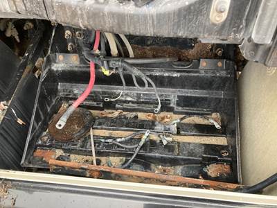 Volvo VNL Battery Box