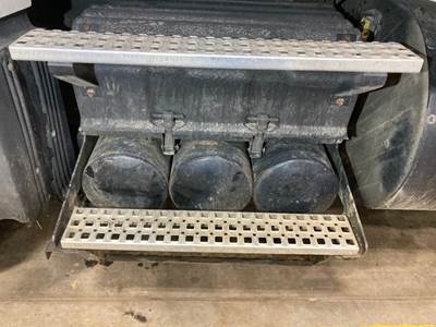 Volvo VNL Battery Box