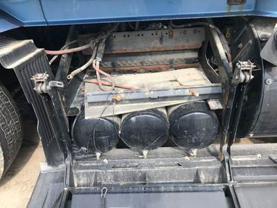 Volvo VNL Battery Box