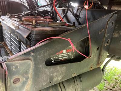 Volvo VNL Battery Box