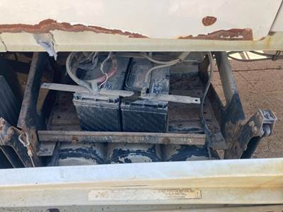 Volvo VNL Battery Box