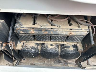 Volvo VNL Battery Box