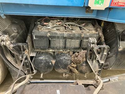 Volvo VNR Battery Box