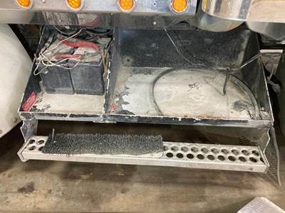 Western Star 4900EX Battery Box for a Western Star 4900