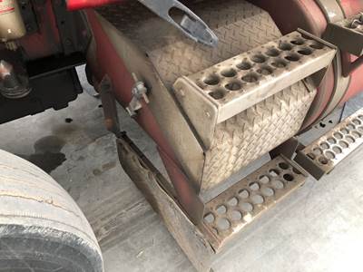 Western Star 4900FA Battery Box