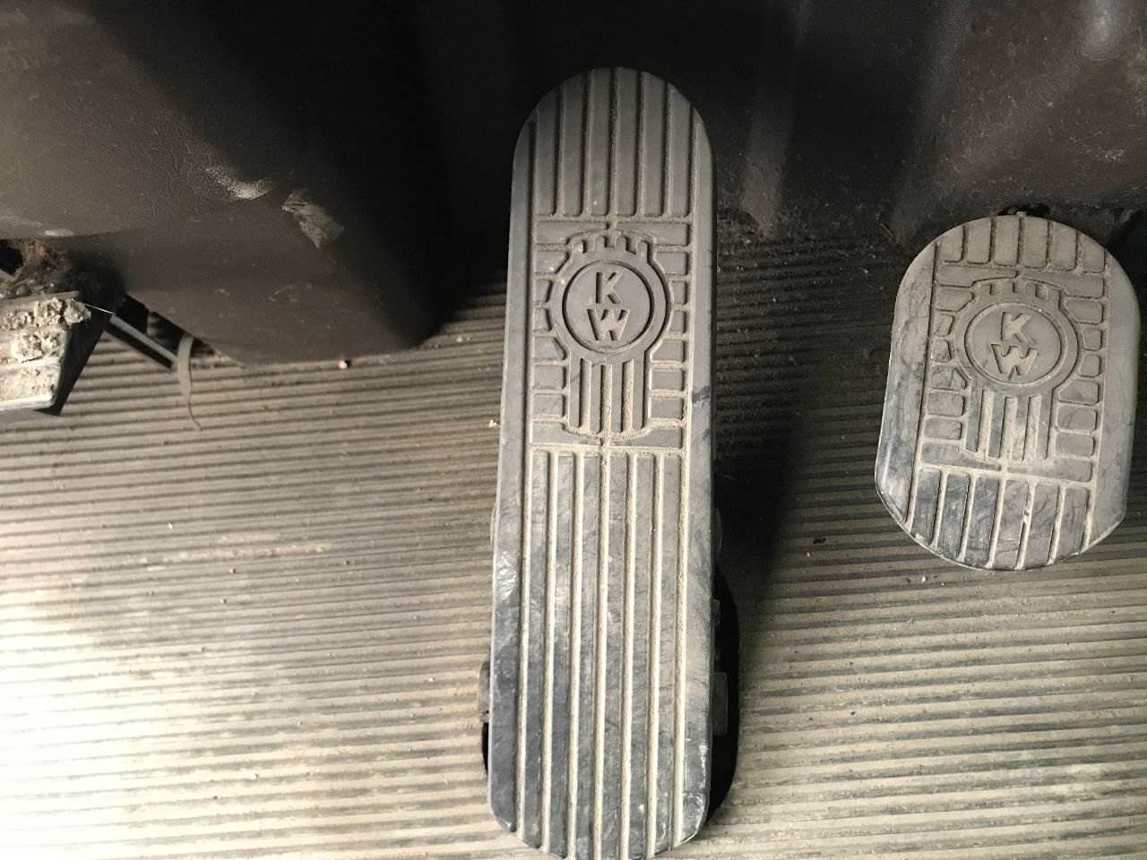 2013 Kenworth T660 Pedal For Sale Council Bluffs, IA 25031439