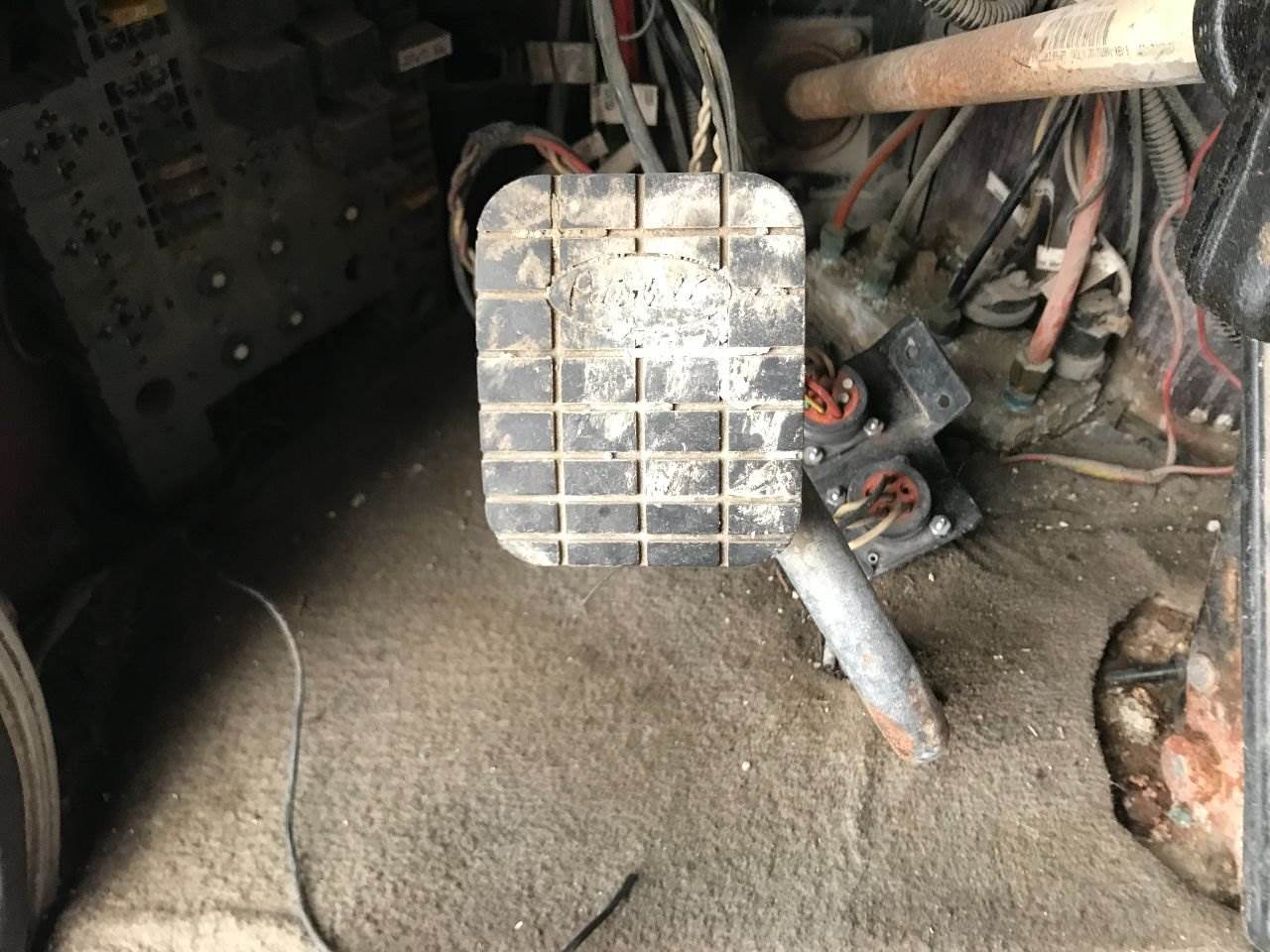 2002 Peterbilt 379 Pedal For Sale Council Bluffs, IA 25531465