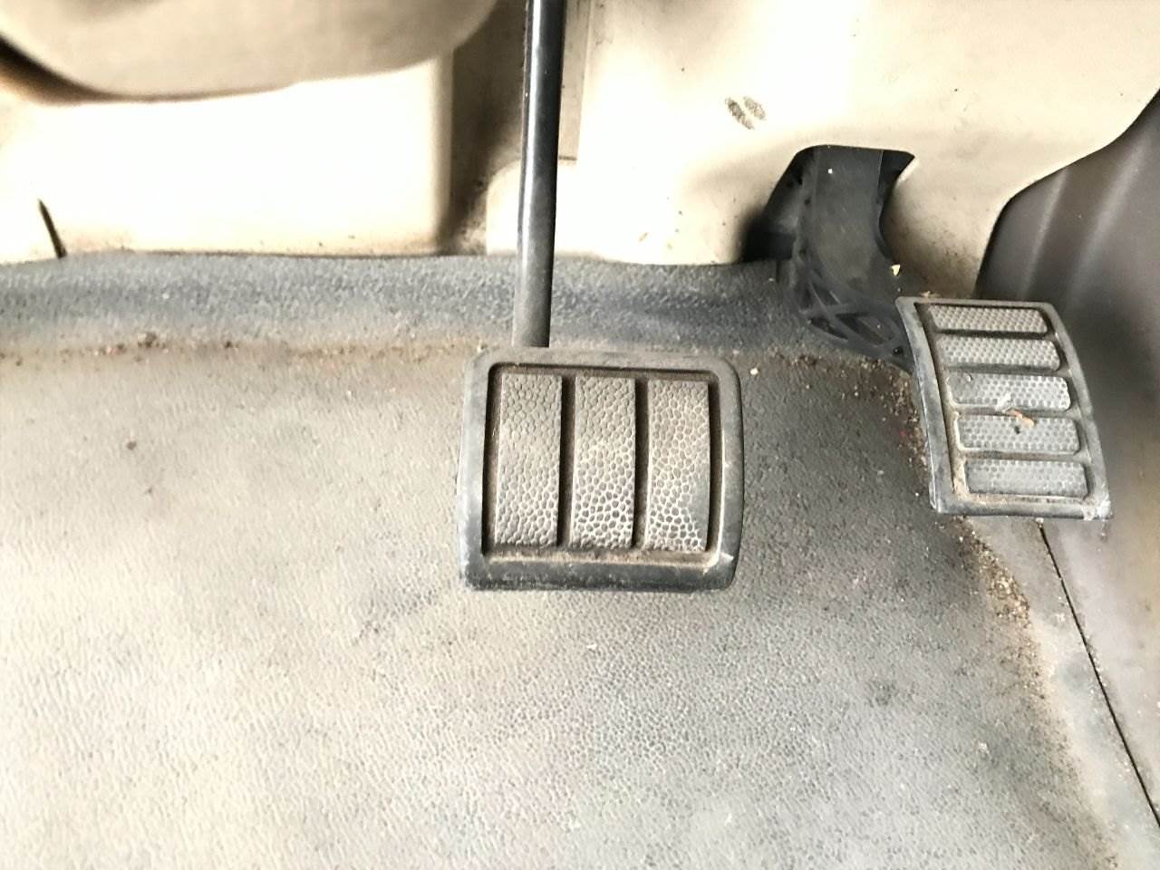 2016 Volvo VNL Pedal For Sale Council Bluffs, IA 25325389