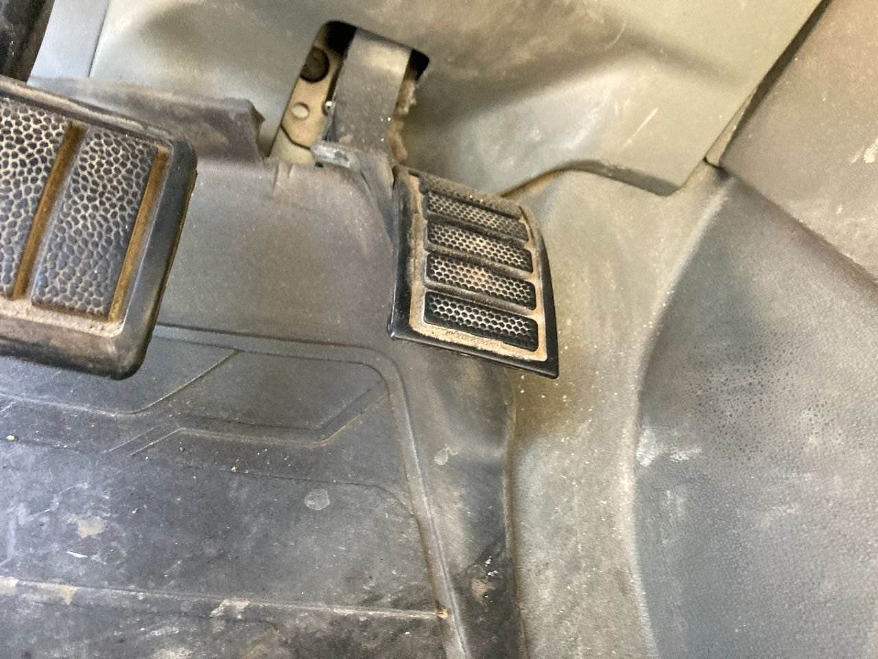 2022 Volvo VNL Pedal For Sale Kansas City, MO 25546353