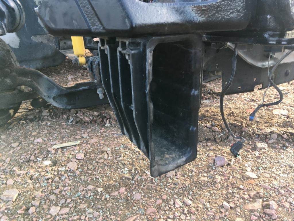 2011 Freightliner Cascadia Front Bumper Bracket For Sale Sioux Falls