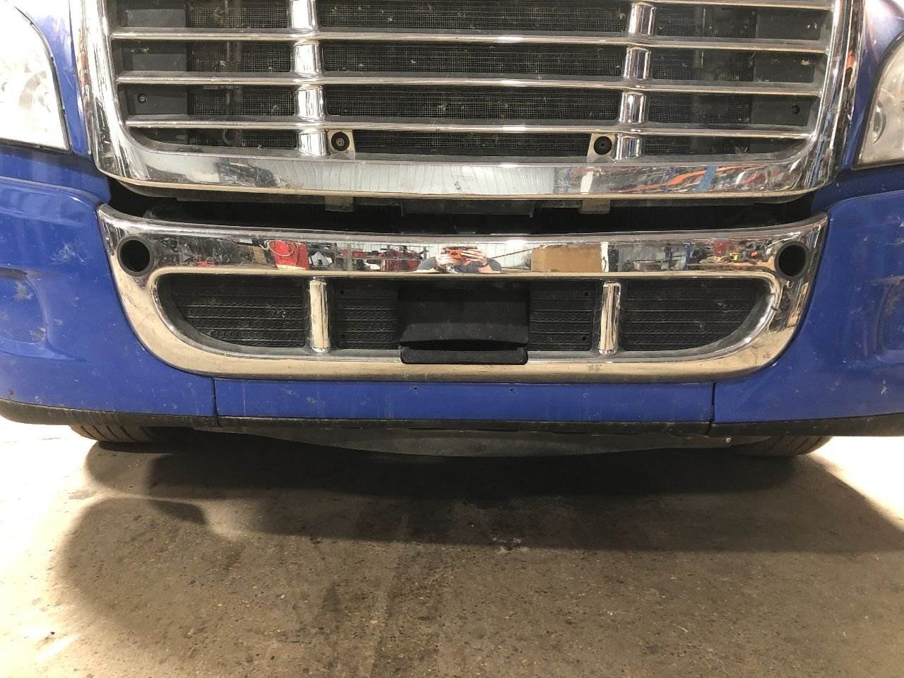 2015 Freightliner Cascadia Front Bumper For Sale Des Moines, IA