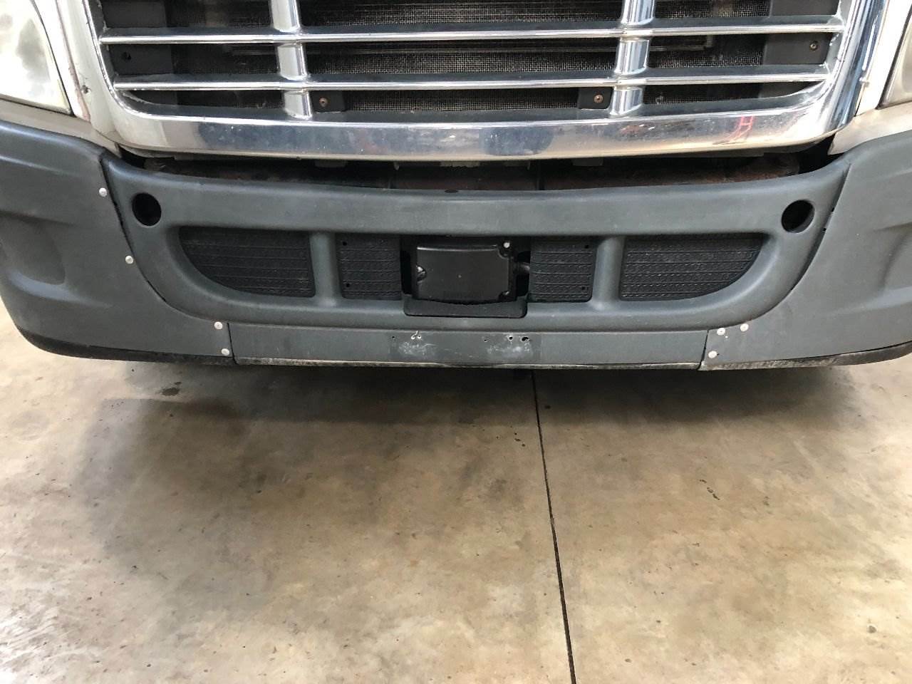 2012 Freightliner Cascadia Front Bumper For Sale Winimac, IN