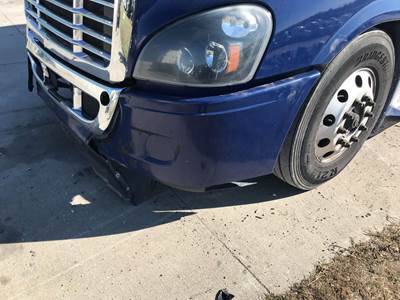 Freightliner Cascadia Front Bumper