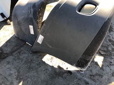 Freightliner Cascadia Front Bumper