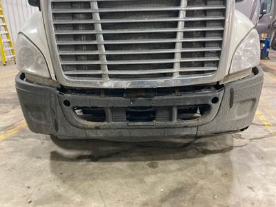 Freightliner Cascadia Front Bumper