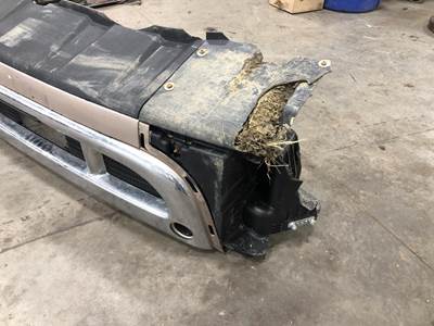 Freightliner Cascadia Front Bumper