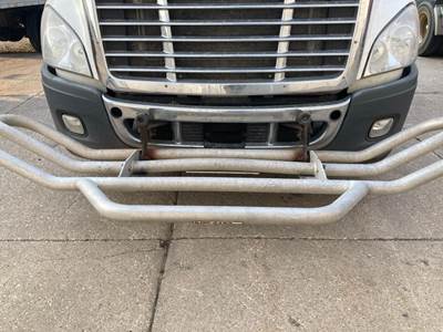 Freightliner Cascadia Front Bumper