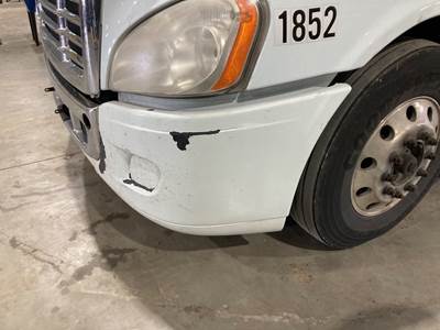 Freightliner Cascadia Front Bumper