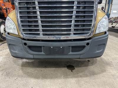 Freightliner Cascadia Front Bumper